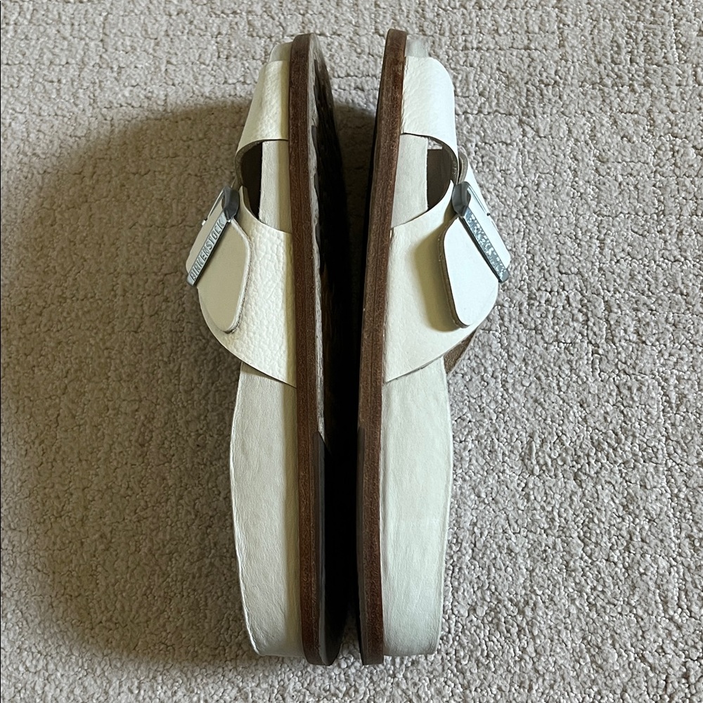 Birkenstock Pebbled Leather Sandal - Picture 6 of 8